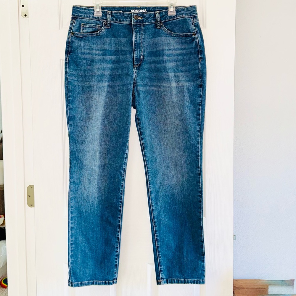 Sonoma Women's Size 14 Jeans - Mid Rise with 28” Inseam